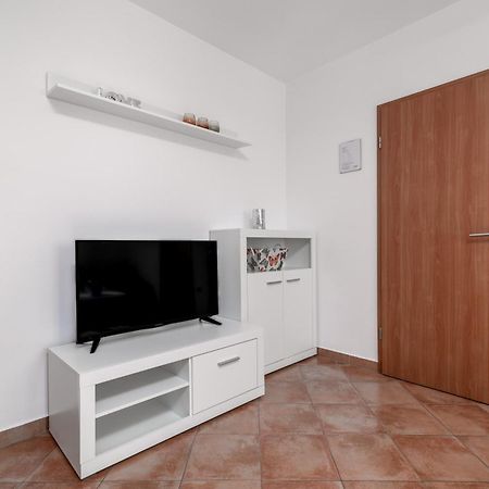 Apartments Manuela Пула Екстериор снимка