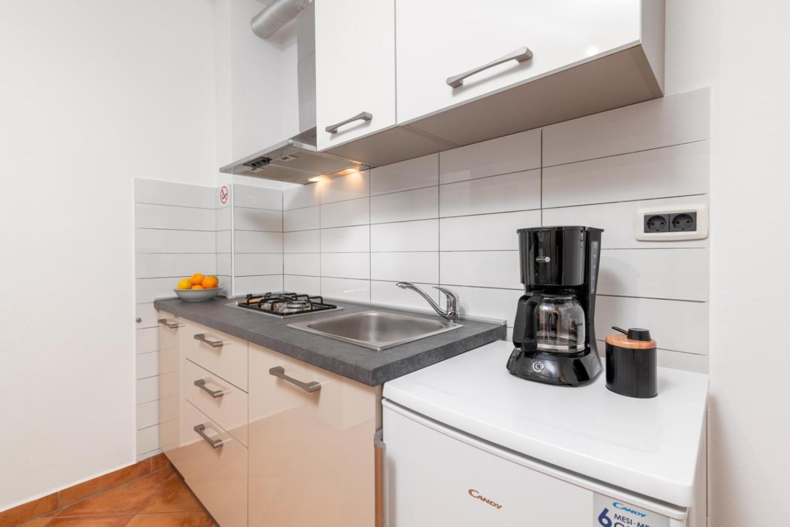 Apartments Manuela Пула Екстериор снимка