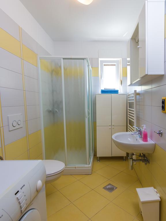 Apartments Manuela Пула Екстериор снимка