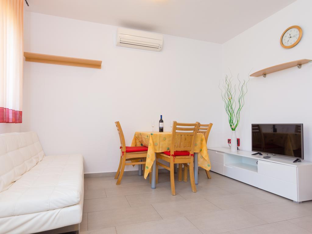 Apartments Manuela Пула Екстериор снимка
